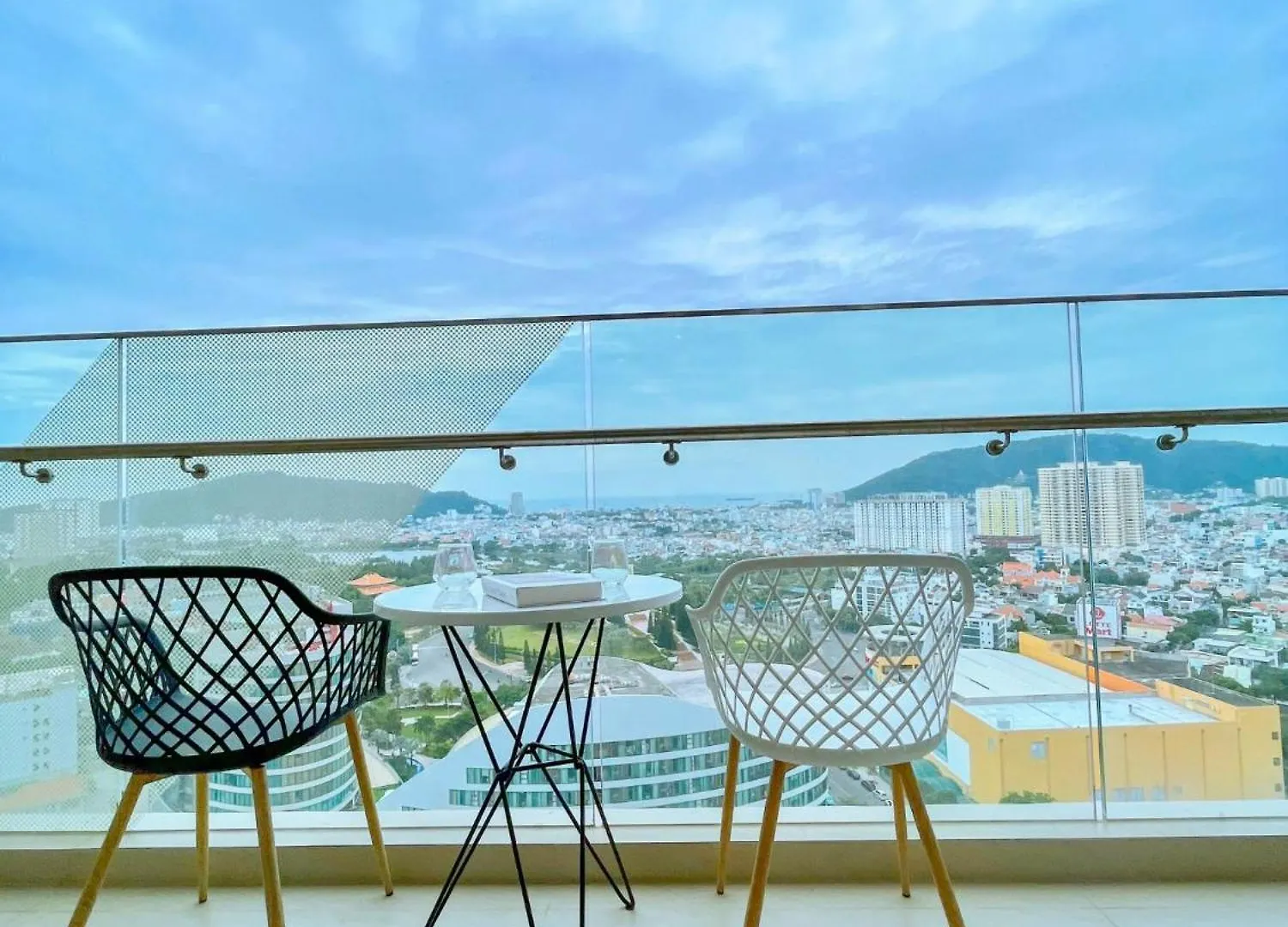 The Song Vung Tau Homestay - Suri'S Apartment